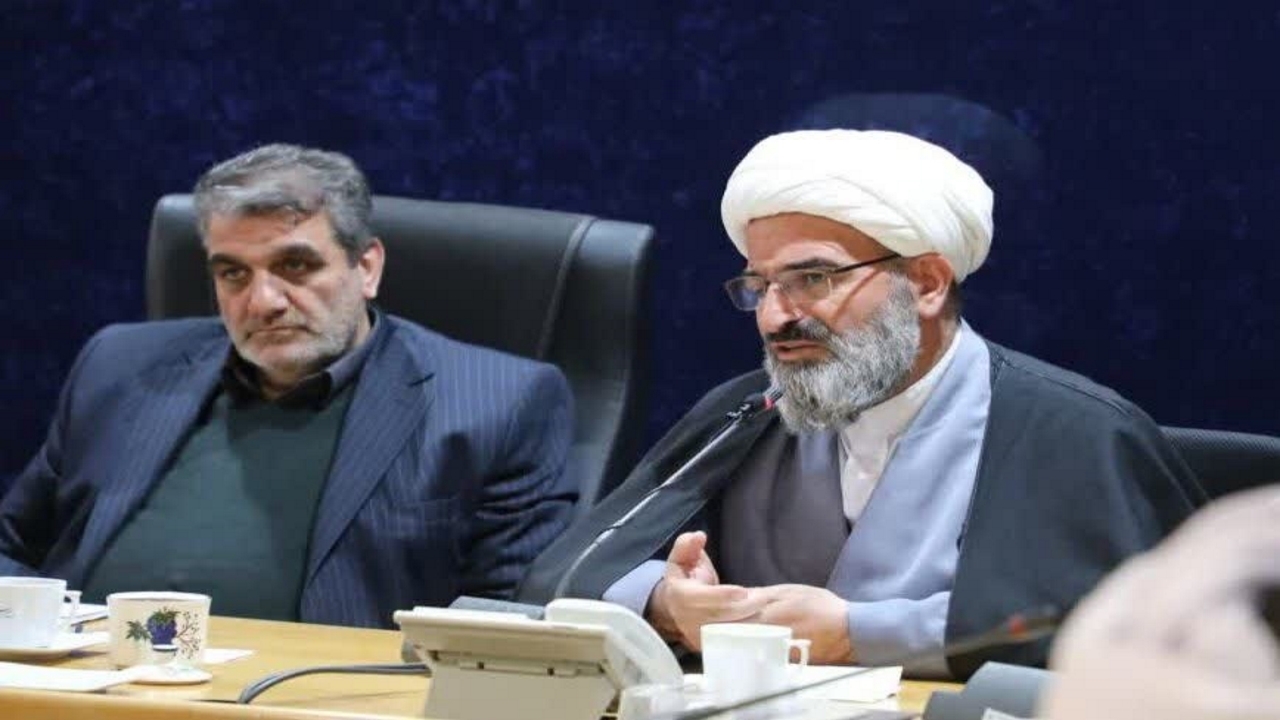 ائمه جمعه استان خود را مکلف به حمایت از دولت چهاردهم می‌دانند
