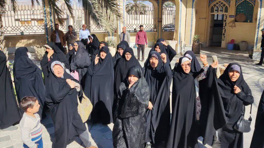 حال و هوای 9 دی در لارستان