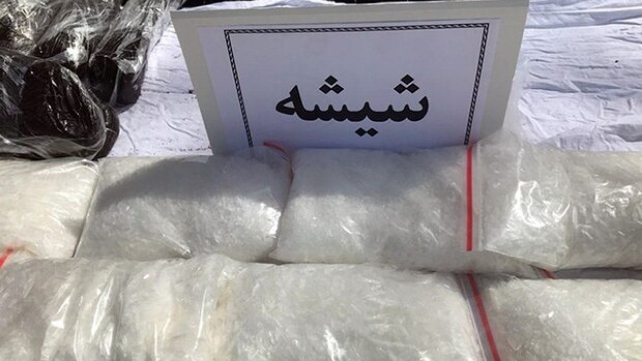 محموله بزرگ شیشه در نیمروز کشف شد