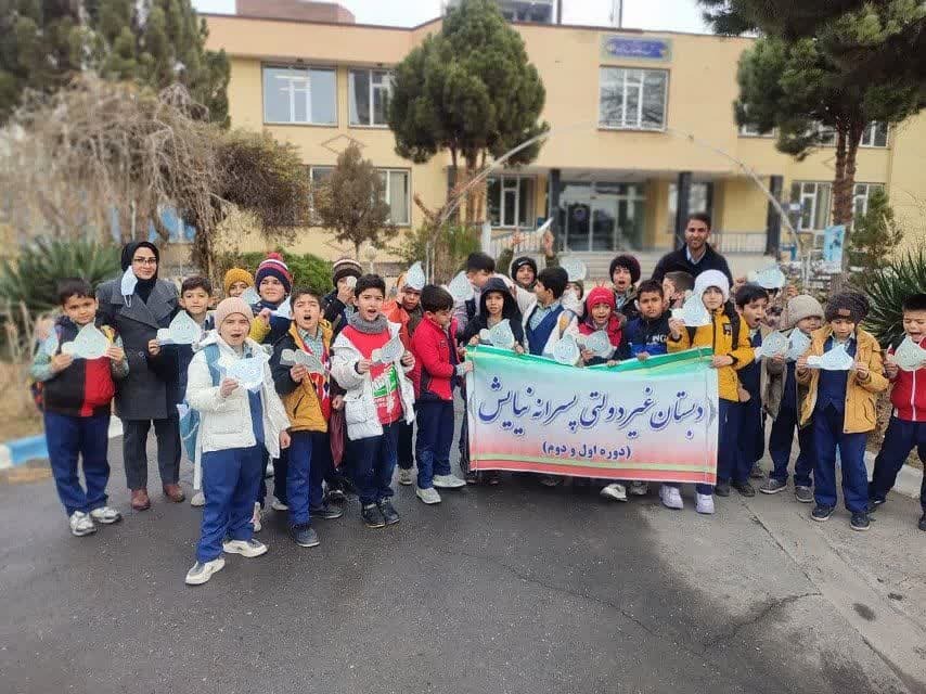 دانش آموزان مدرسه نیایش با مصرف صحیح آب آشنا شدند