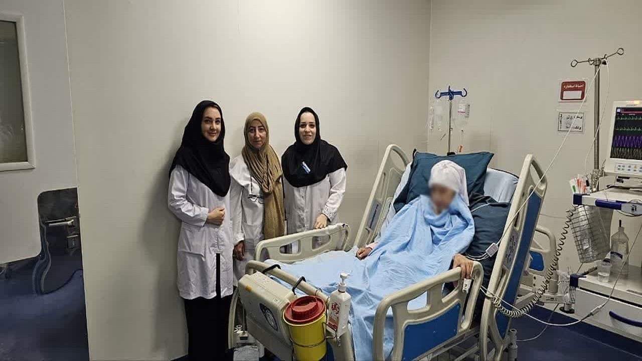 نجات مادر و نوزادان دوقلو از مرگ حتمی در قم