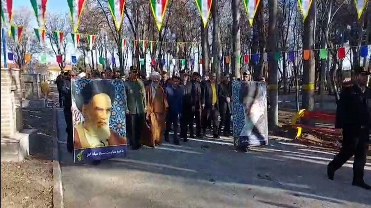 آغاز مراسم دهه فجر در اهر در قاب دوربین شهروندخبرنگار