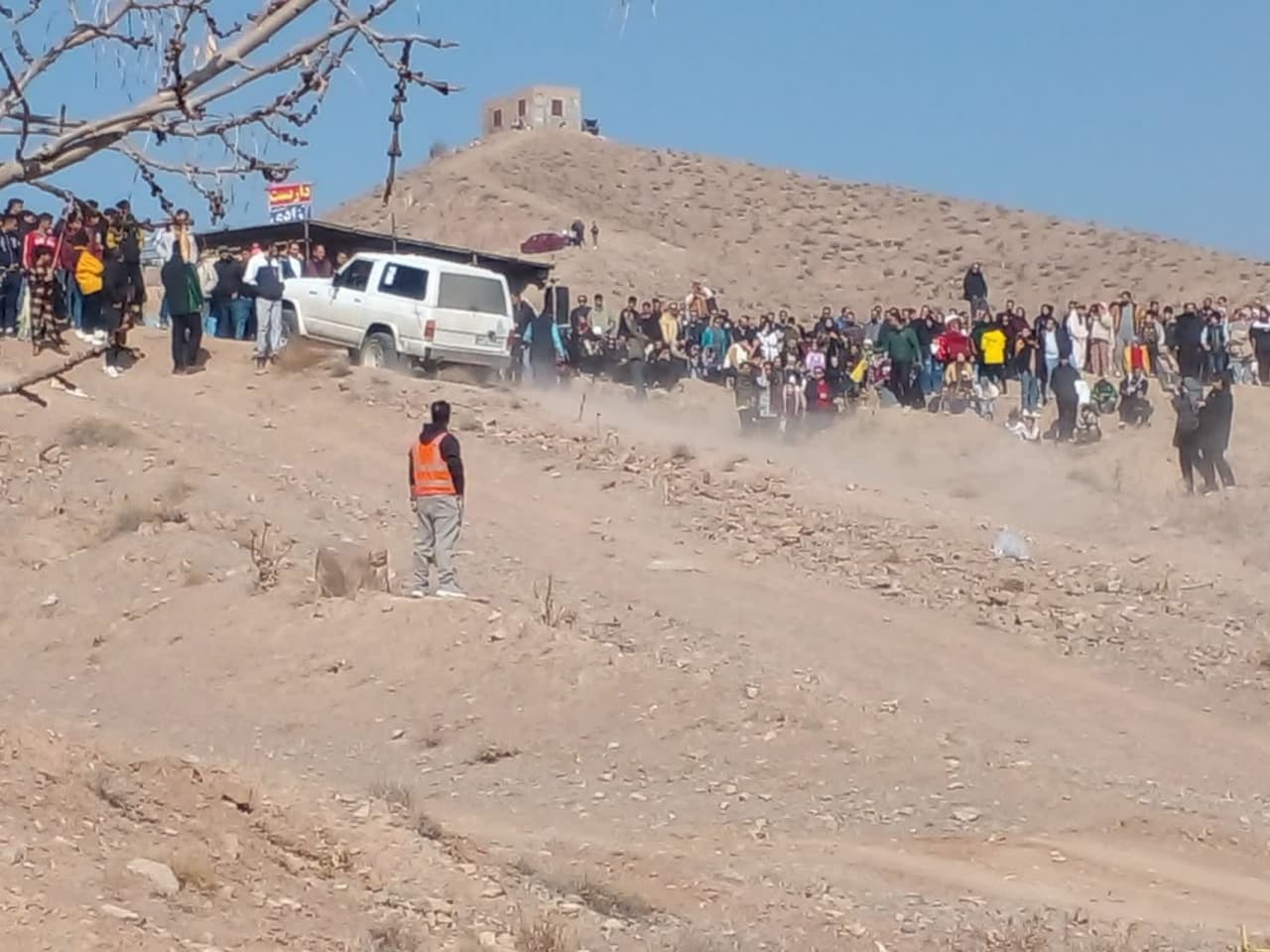 مسابقات خودرویی آفرود استاندارد به مناسبت اولین روز آغاز دهه فجر مسابقات خودرویی آفرود استاندارد به مناسبت اولین روز آغاز دهه فجر