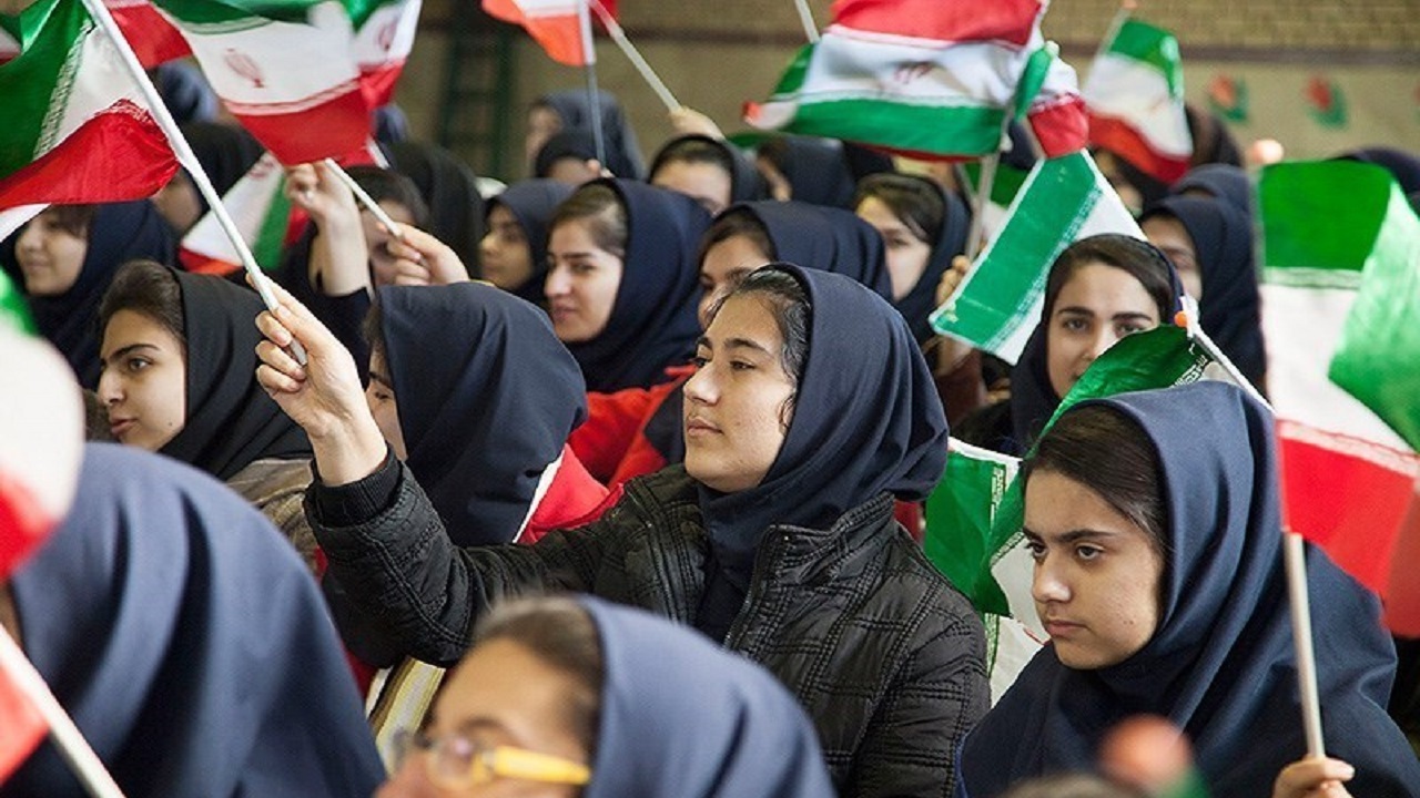 برگزاری جشن زنگ انقلاب در ۲ هزار مدرسه در استان اردبیل