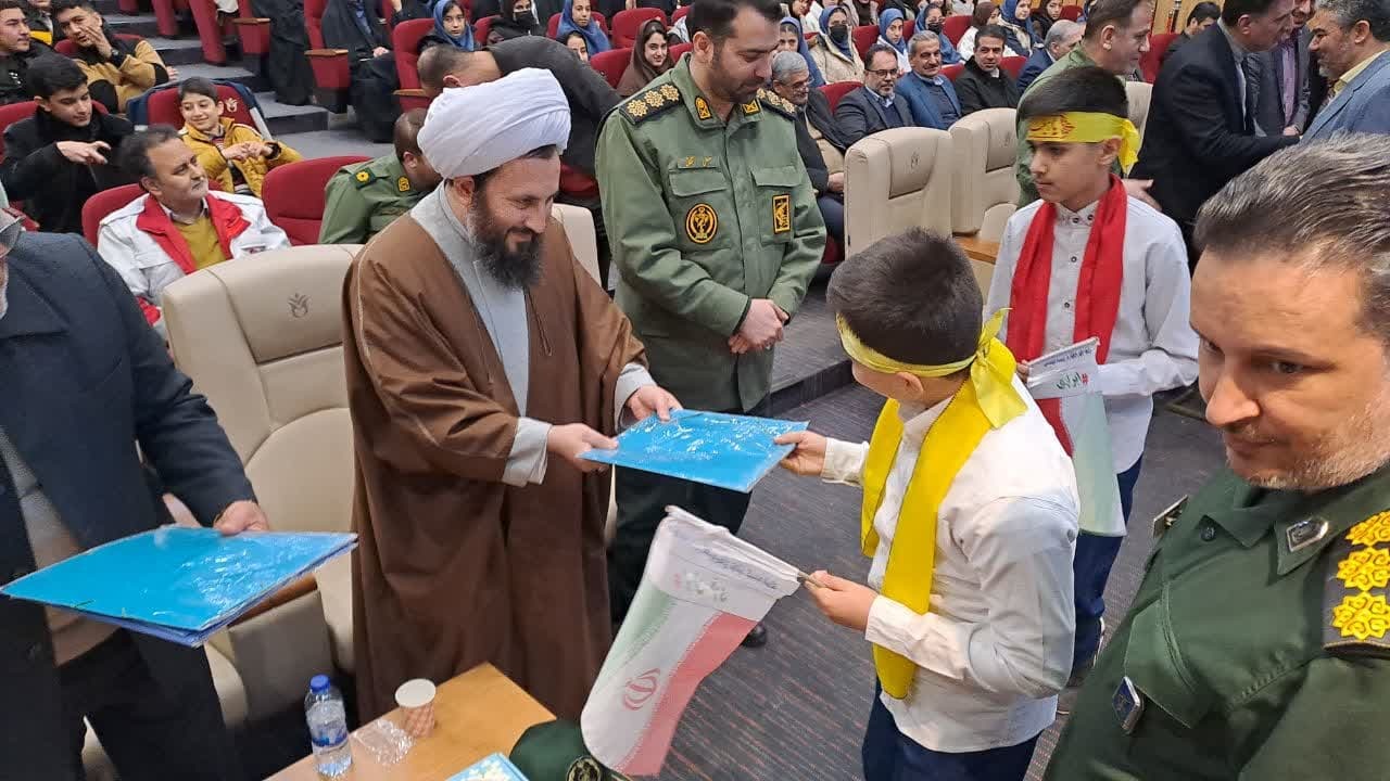 جشن پیروزی انقلاب اسلامی در مدارس شهرستان خوی