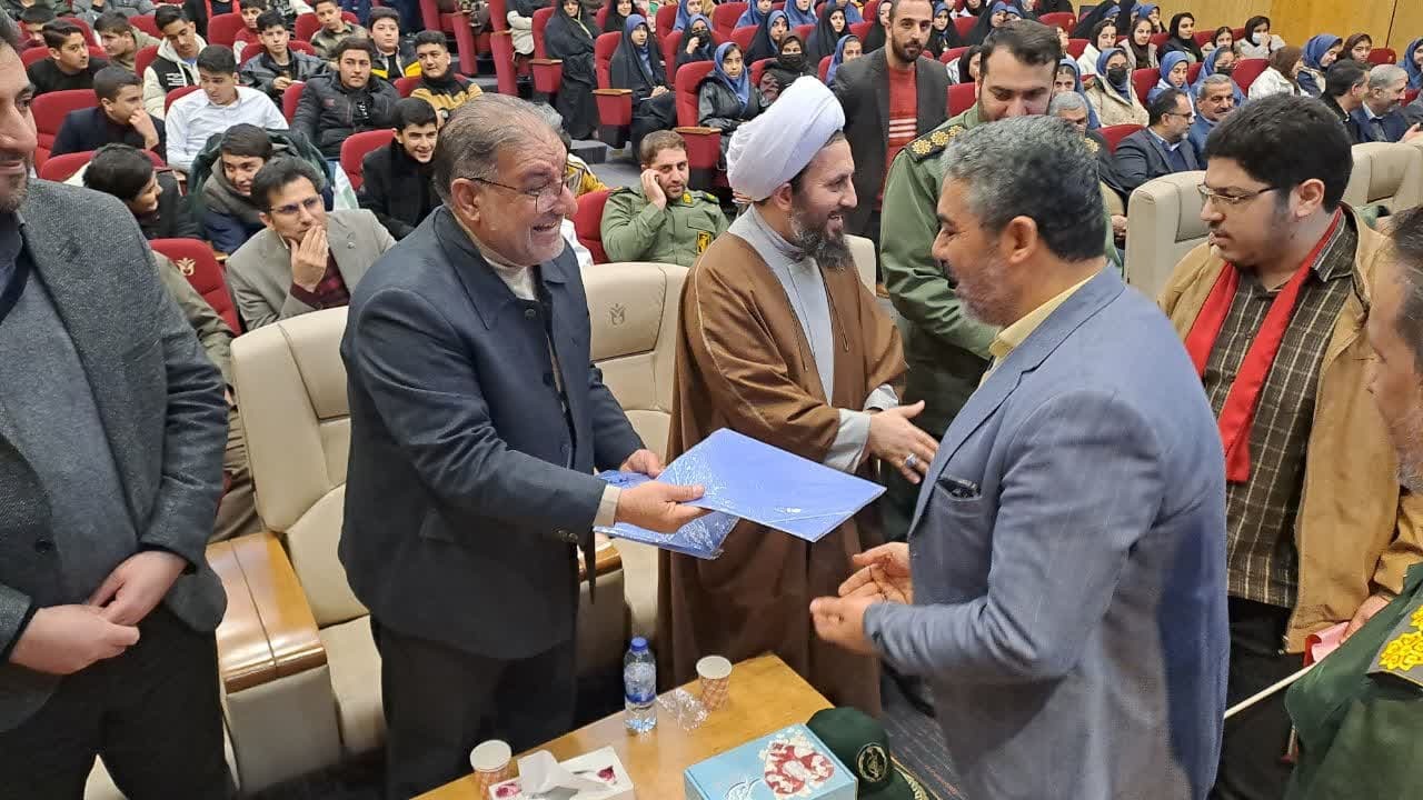 جشن مدارس در جشن پیروزی انقلاب اسلامی