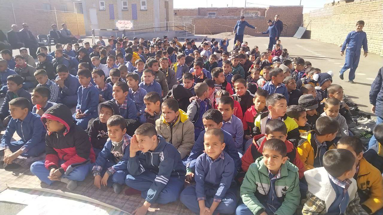 نواخته شدن زنگ انقلاب