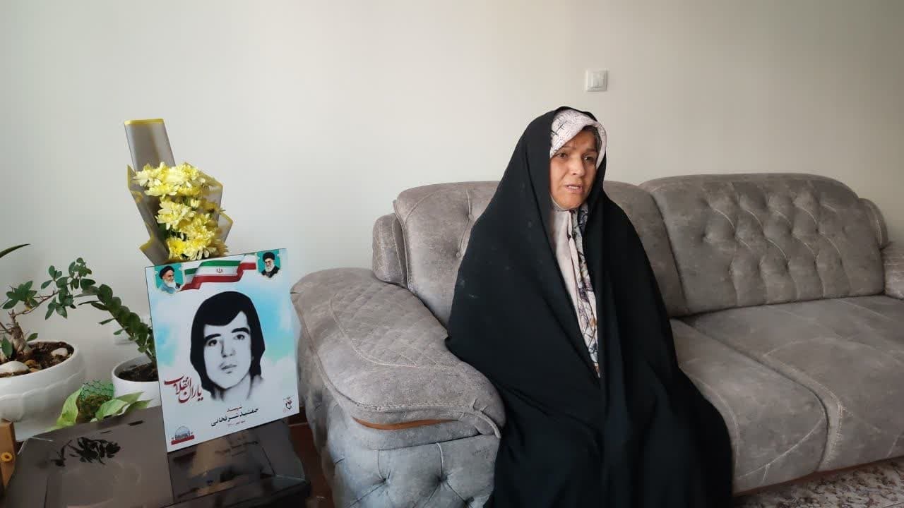 دیدار با خانواده شهید جمشید شرفخانی