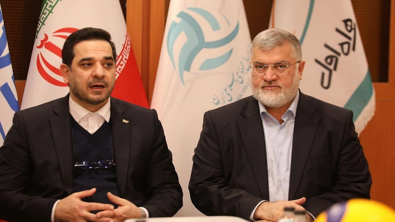 بررسی محرومیت‌زدایی در حوزه سرانه‌های ورزشی در دیدار استاندار و رئیس فدراسیون والیبال