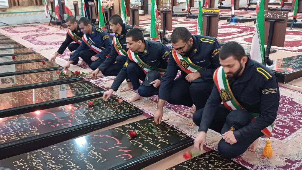 ادای احترام به شهدا