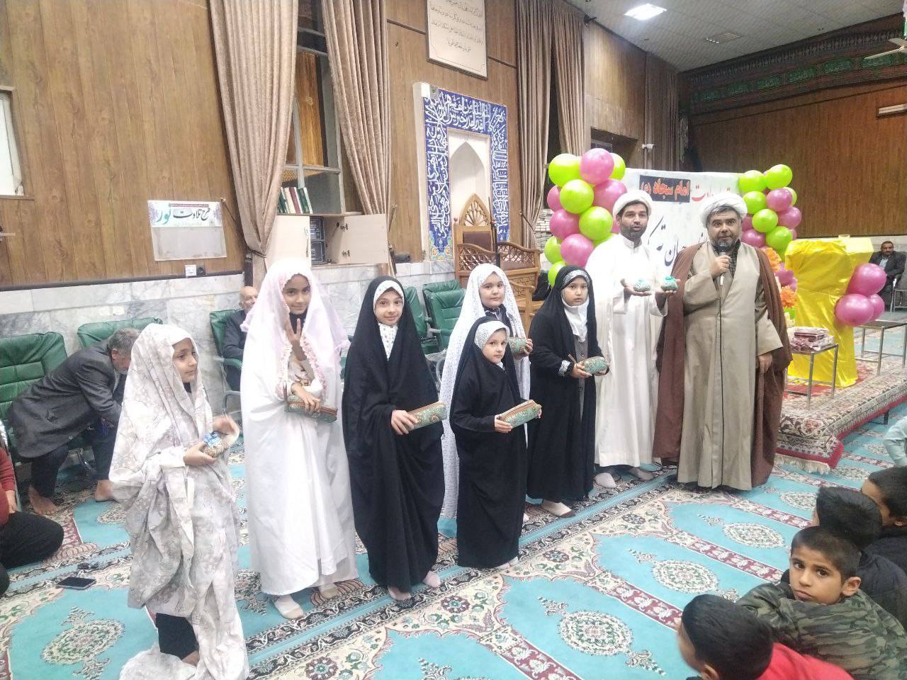 مراسم جشن و شادمان اهالی انابد در روز میلاد امام سجاد(ع)