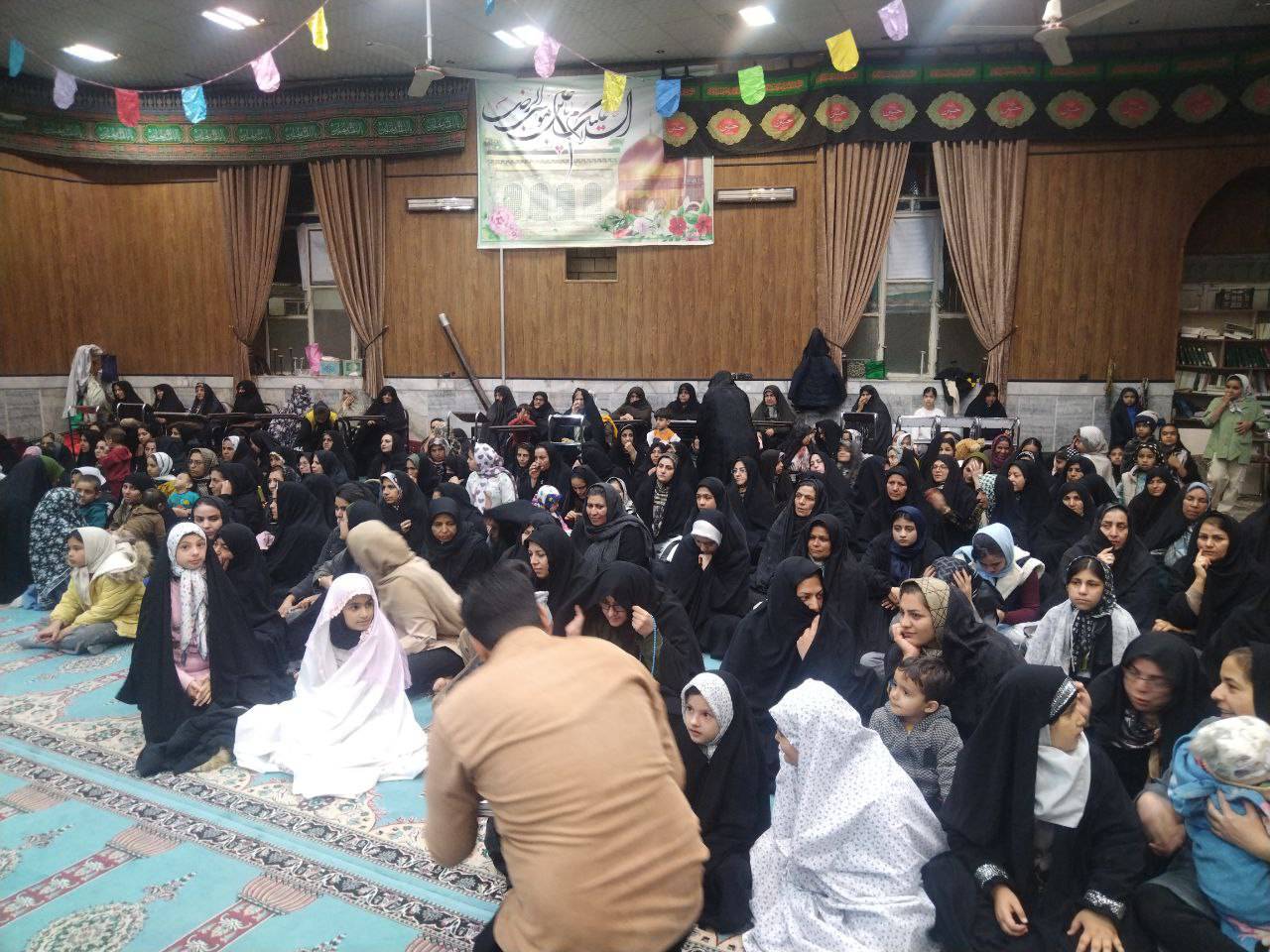 مراسم جشن و شادمانی مردم انابد به مناسبت میلاد امام سجاد(ع)