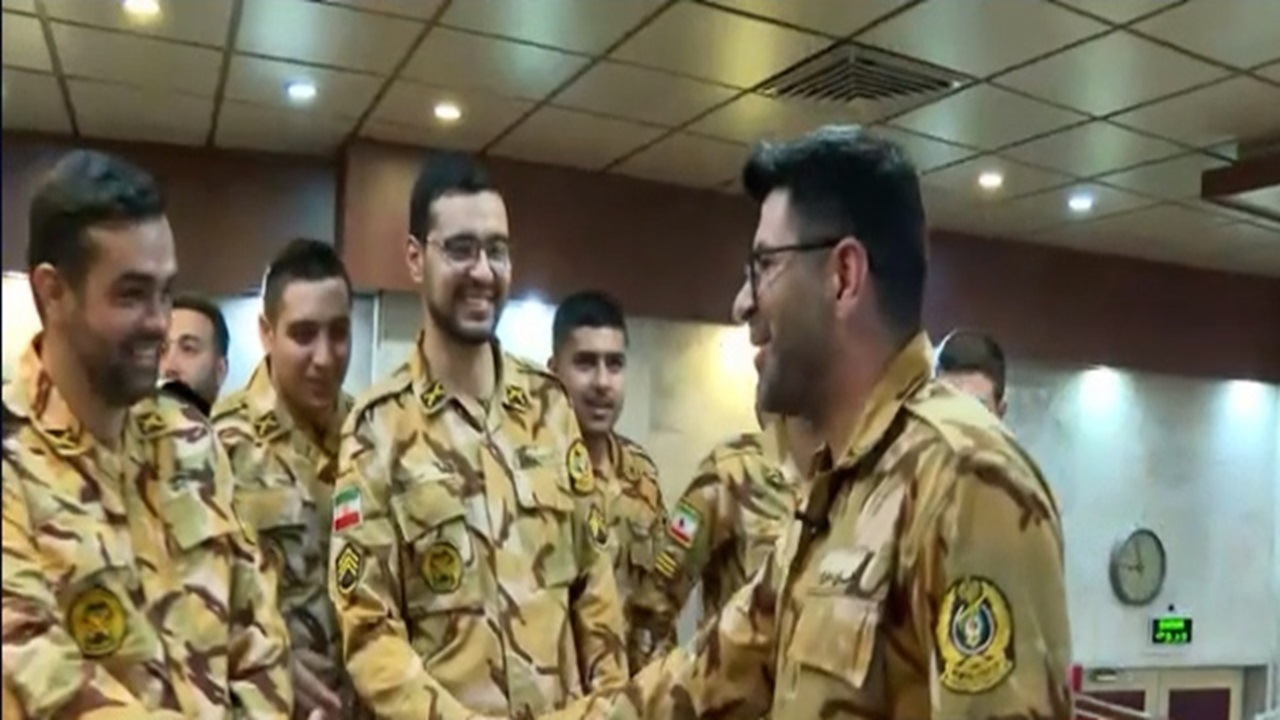 تجلیل از سربازان نمونه وزارت دفاع + فیلم