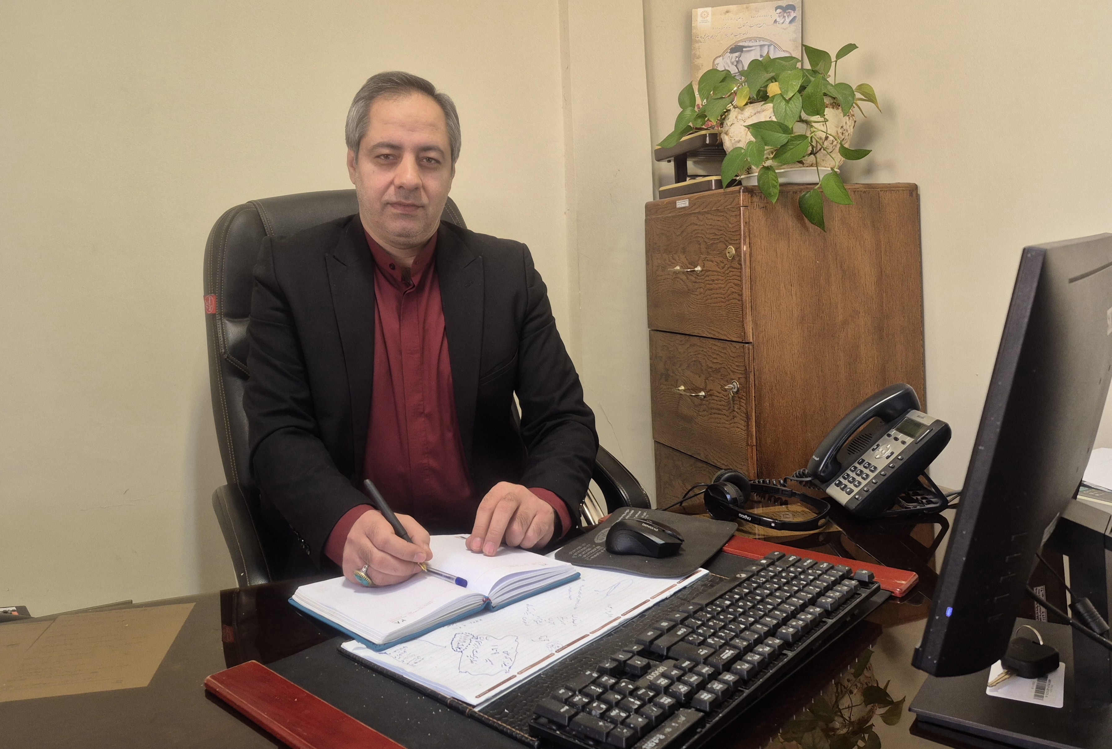 دست پر کتابخانه‌های عمومی در دهه فجر
