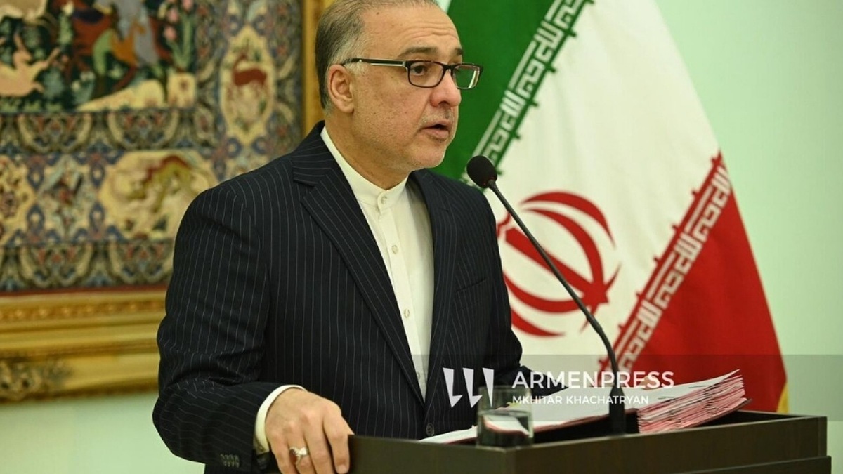 عکس‌های حضرت امام خمینی (ره) در تبعید و قبل از پیروزی انقلاب