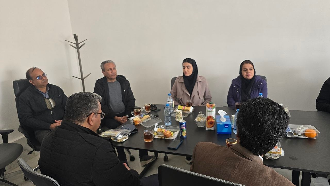 پیش بینی کاشت ۱۰۰ هزار اصله نهال در ویلا باغ لخشک زاهدان؛ آغاز کار لوله‌کشی آب در منطقه
