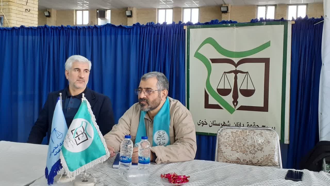 برپایی میز خدمت در خوی