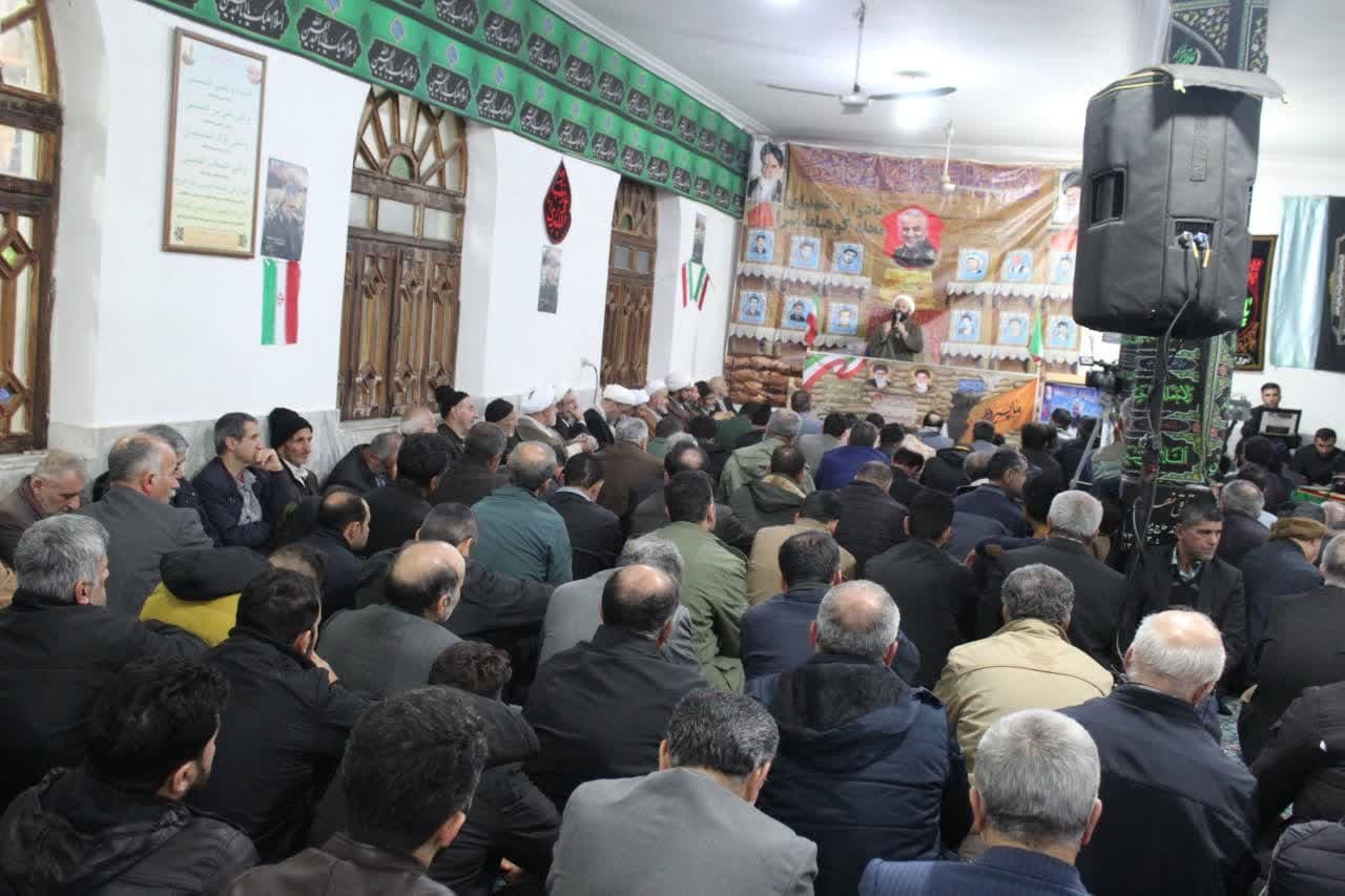مراسم یادواره شهدا در روستای کوهپایه