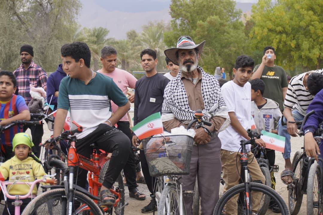 همایش بزرگ دوچرخه سواری حرم تا حرم در بندرعباس به مناسبت دهه فجر