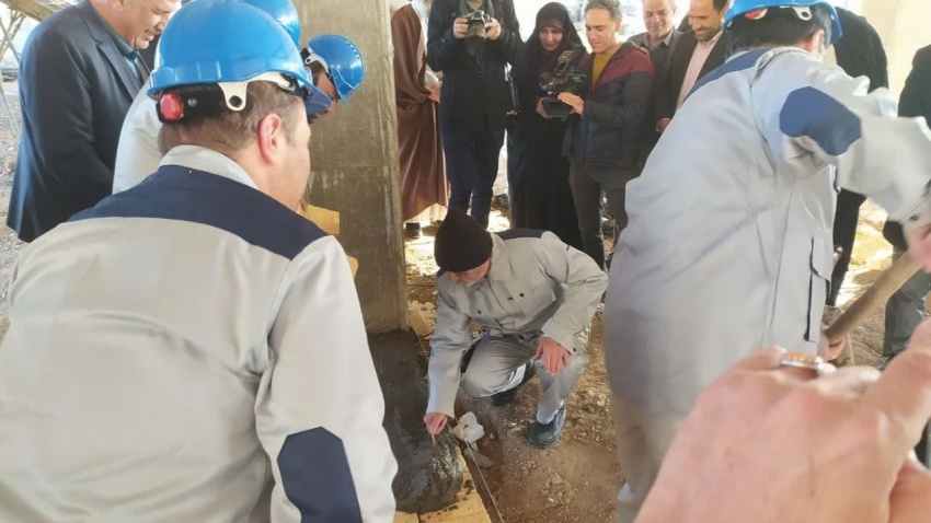 آیین نمادین خشت&zwnj;گذاری مدارس در قم برگزار شد