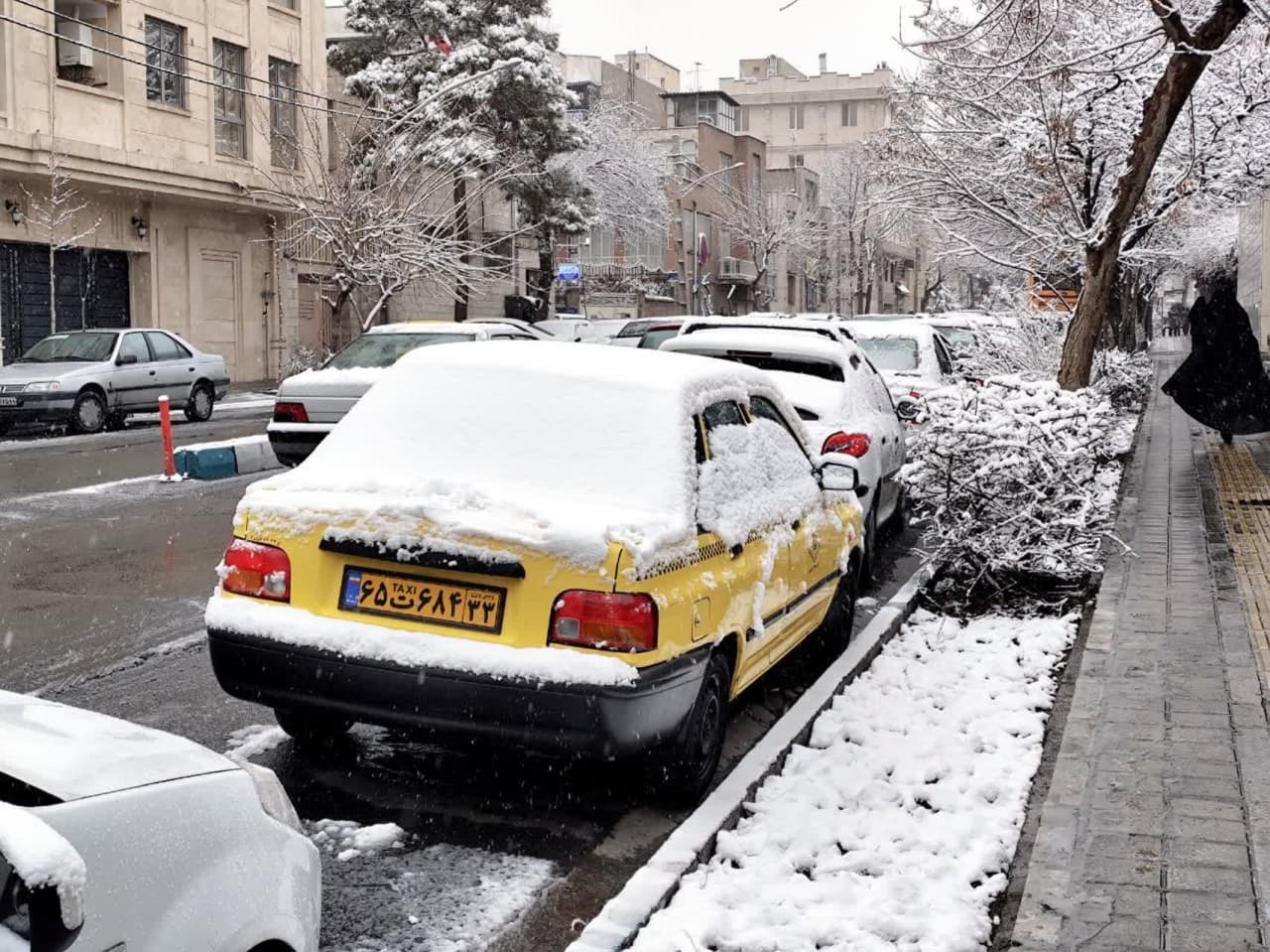 نمای زمستانی شهر تهران