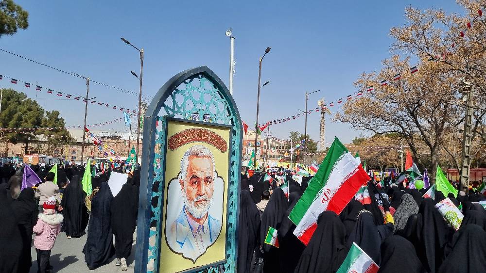 برگزاری راهپيمائی ۲۲ بهمن در استان کرمان+ تصاویر و فیلم