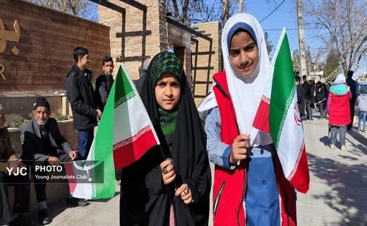 حضور مردم انقلابی و ولایتمدار شهرستان خاتم و اشکذر در ۲۲ بهمن +عکس