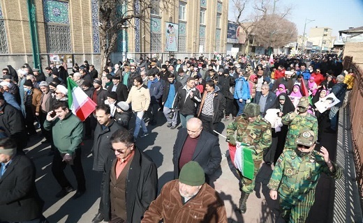 برگزاری راهپیمایی یوم الله ۲۲ بهمن در قزوین+ فیلم