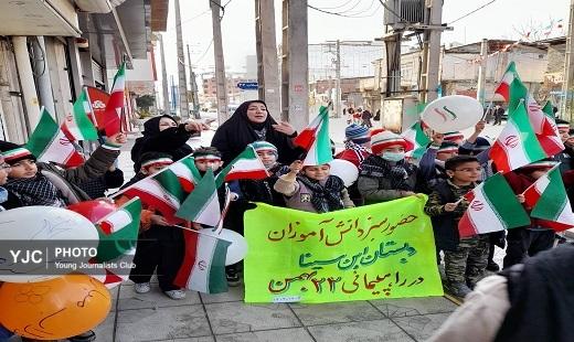 جلوه&zwnj;های ویژه از راهپیمایی پرشکوه ۲۲ بهمن مردم گلستان