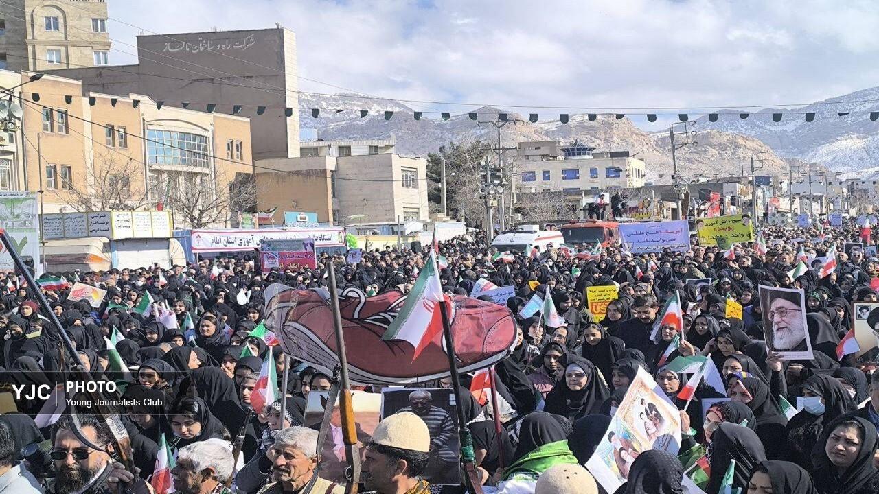 تصاویری از حماسه آفرینی مردم ایلام در راهپیمایی ۲۲ بهمن