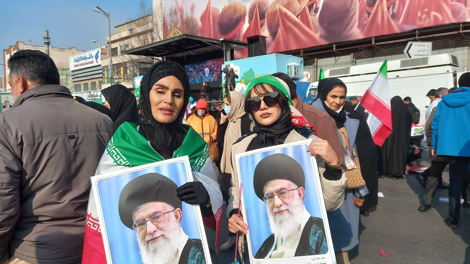 راهپیمایی ۲۲ بهمن در سراسر کشور/ مردم در سردترین روز سال به میدان آمدند