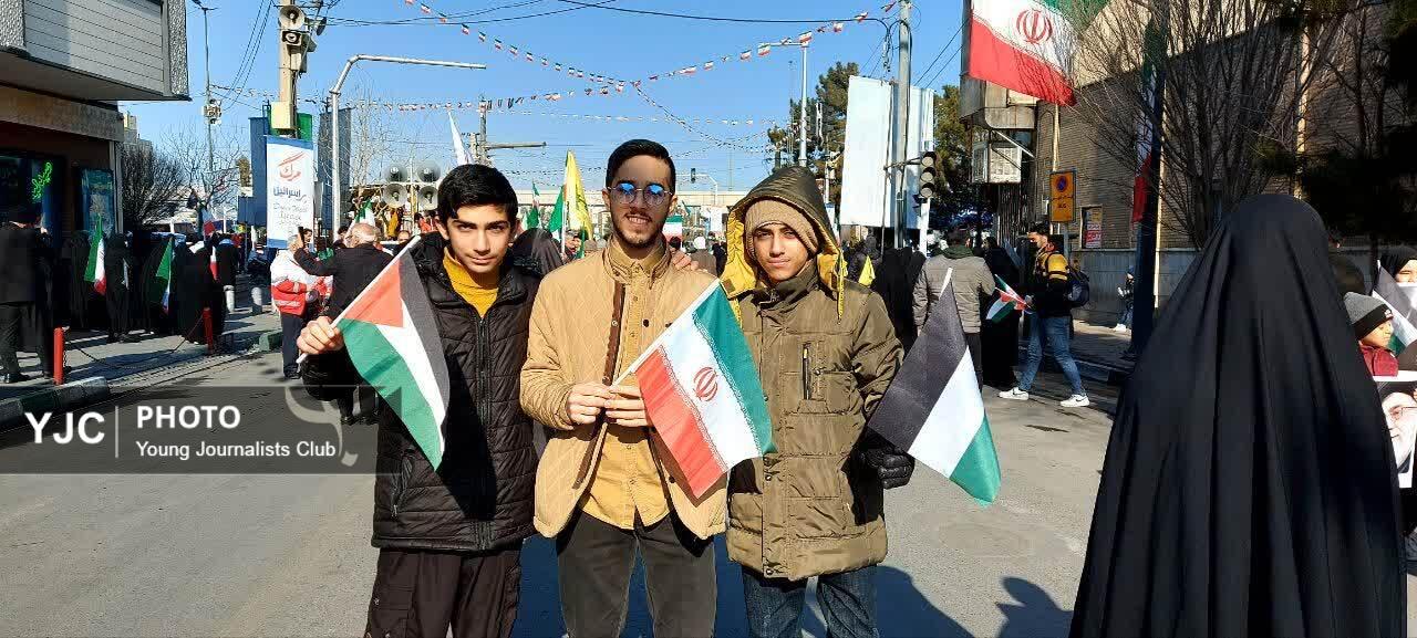 شعله&zwnj;های امید در جشن انقلاب اسلامی قم