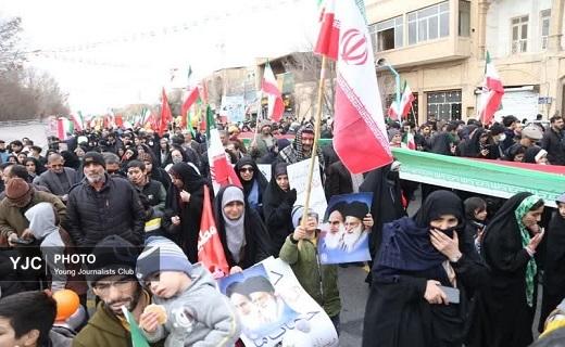 آغاز جشن چهل و ششمین سالگرد پیروزی انقلاب شکوهمند اسلامی در یزد+عکس