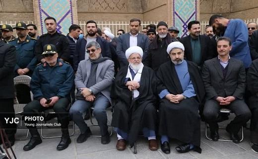 آغاز جشن چهل و ششمین سالگرد پیروزی انقلاب شکوهمند اسلامی در یزد+عکس