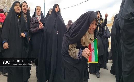 آغاز جشن چهل و ششمین سالگرد پیروزی انقلاب شکوهمند اسلامی در یزد+عکس
