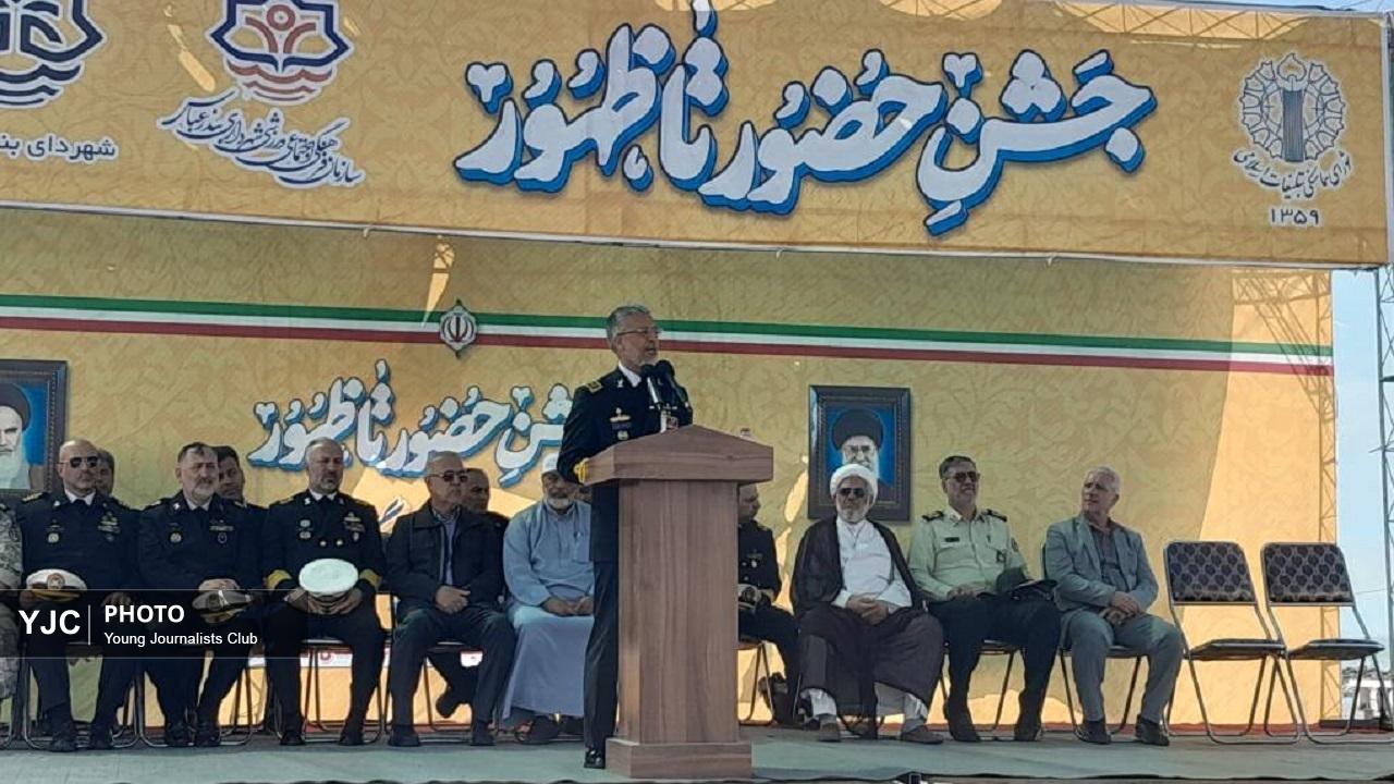 انقلاب اسلامی باعث سست شدن پایه های سلطه آمریکا شده است