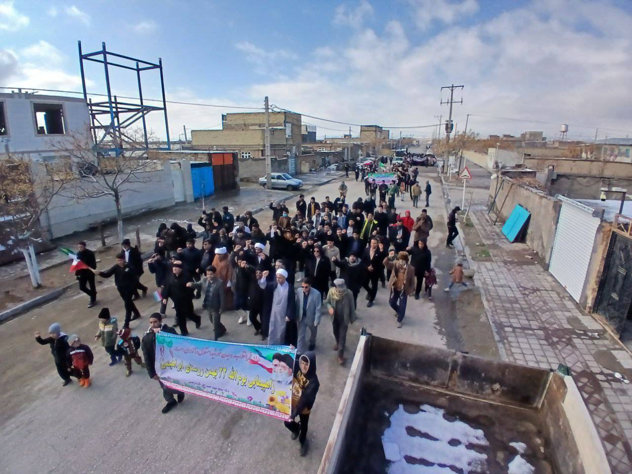 تصاویر مراسم راهپیمایی ۲۲ بهمن از لنز دوربین شهروند خبرنگار تصاویر مراسم راهپیمایی ۲۲ بهمن از لنز دوربین شهروند خبرنگار