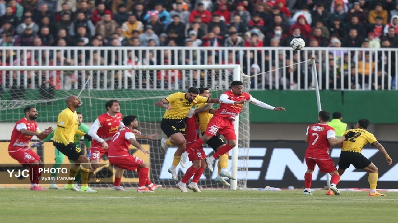 سپاهان - پرسپولیس؛ شاگردان کارتال به دنبال انتقام‌گیری در نصف جهان