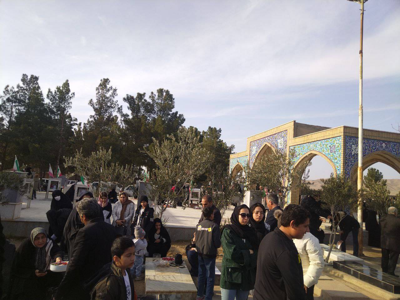 برگزاری مراسم شب برات در انابد