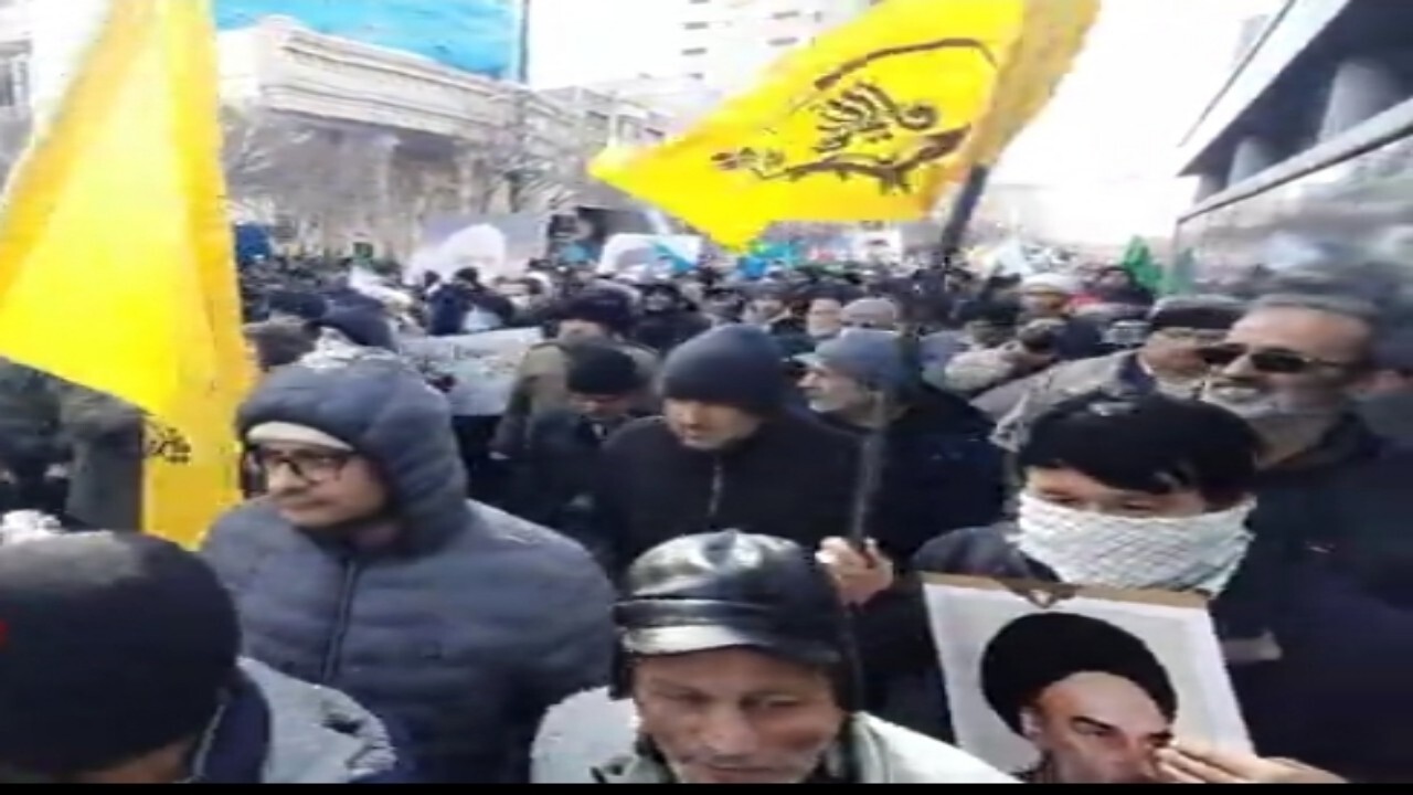 مهاجران افغانستانی در جشن پیروزی انقلاب اسلامی ایران + فیلم