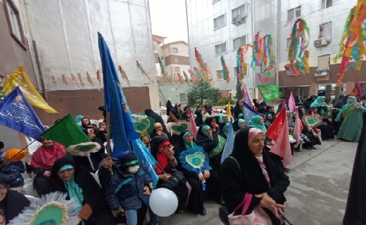 برپایی کاروان شادی پرچمداران گل نرگس در رشت + تصاویر