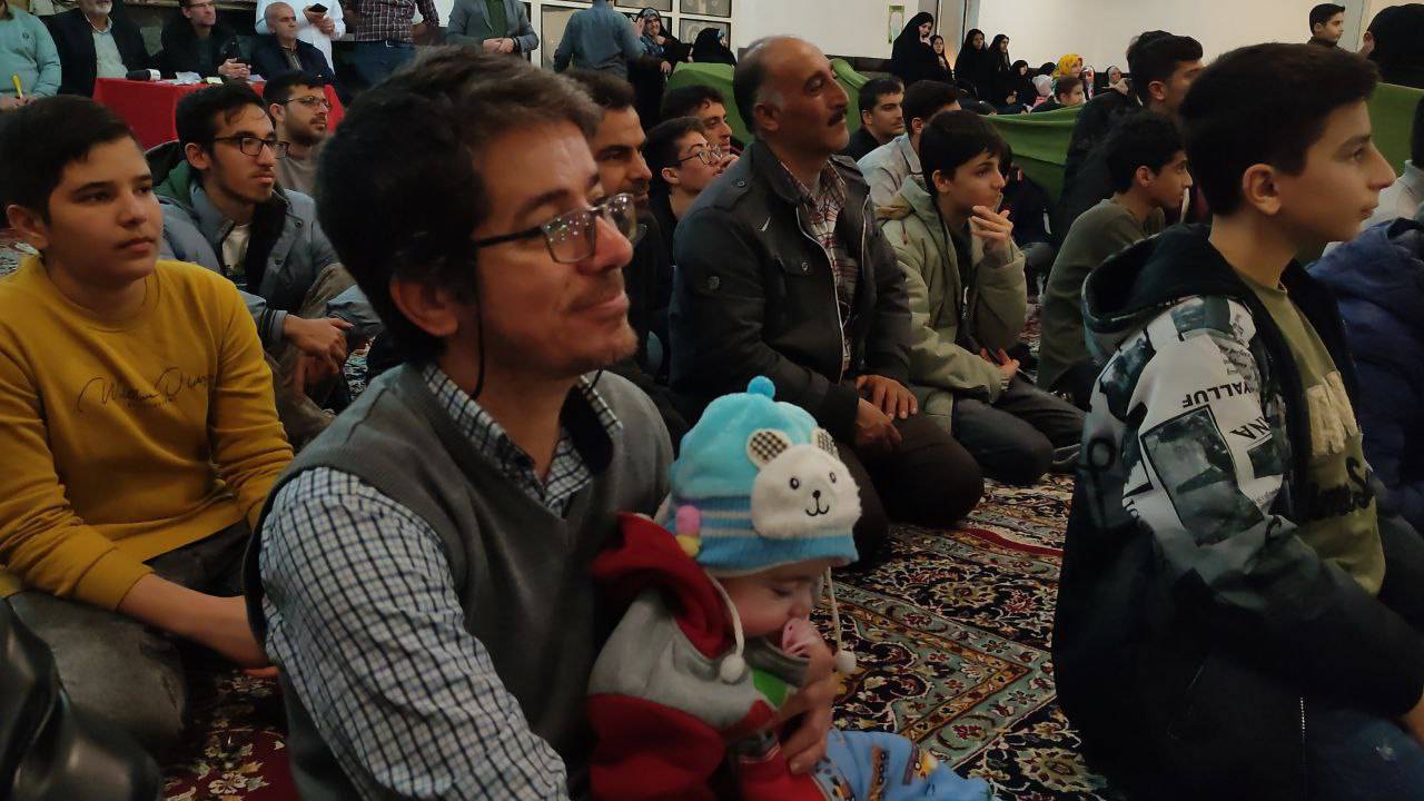 حضور باشکوه صالح آبادی&zwnj;ها در جشن میلاد منجی عالم بشریت