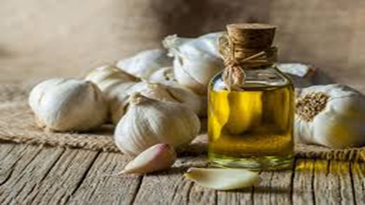درمان گوش درد با استفاده از سیر و روغن زیتون + فیلم