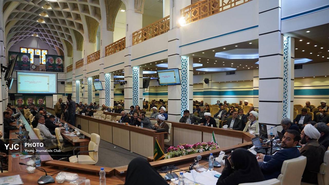 ارائه ۷ مقاله و گفتگوی آزاد اساتید در پانزدهمین نشست اندیشمندان انقلاب اسلامی