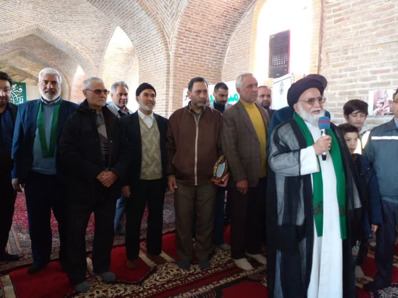 برپایی میز خدمت در نیشابور به مناسبت نیمه شعبان