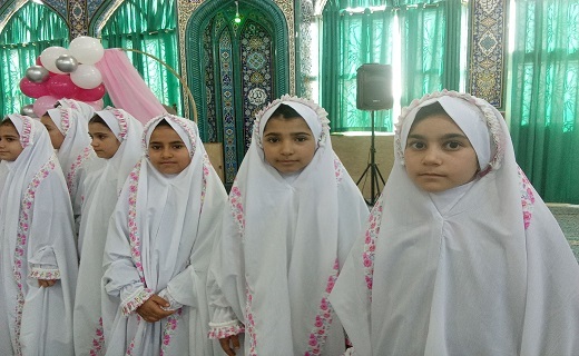 جشن تکلیف دانش آموزان دختر در روستای خورهشت+ تصاویر و فیلم