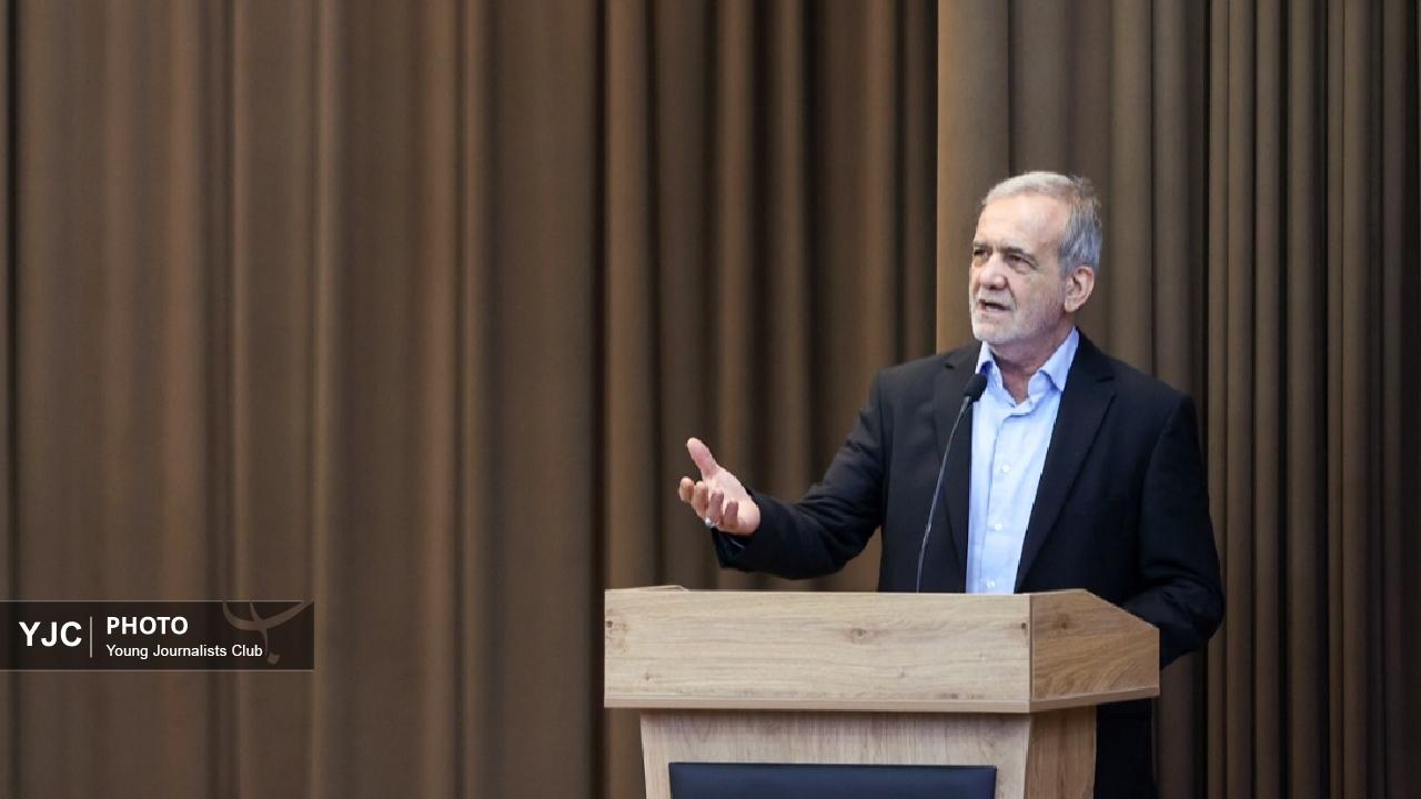 کسی که هزاران نفر را بمباران می‌کند و از بین می‌برد حق ندارد از حقوق بشر سخن بگوید