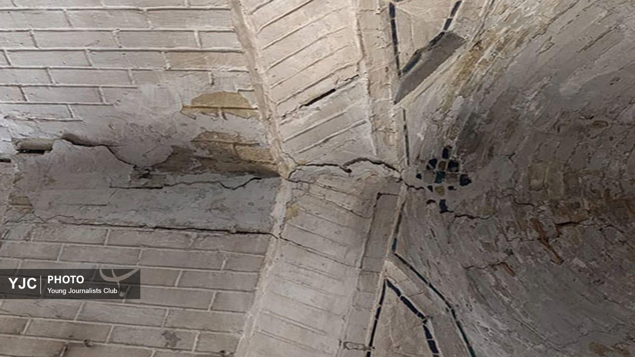 ترک&zwnj;ها و شکاف&zwnj;ها در بخش&zwnj;های مختلف مسجد مشیر