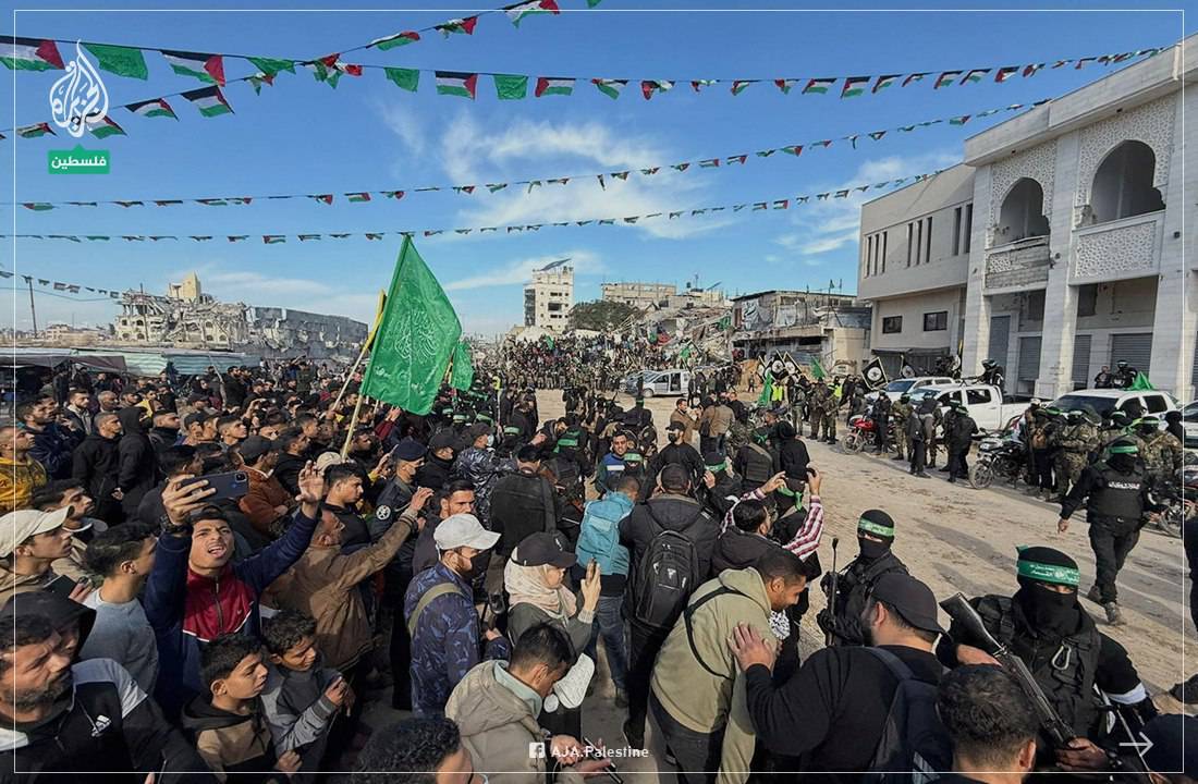 تجمع مردم غزه در میدان شهر برای استقبال از اسرا