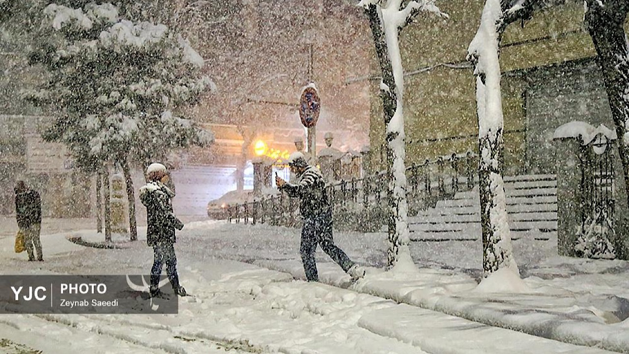 بیش از ۹۳ درصد استان‌ها در معرض برف و باران